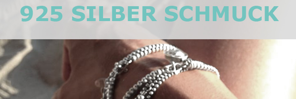 Silber Armbänder am Strand